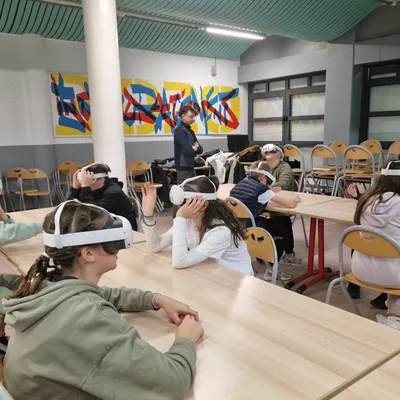 Calais :  des collégiens résolvent des problèmes de maths grâce à...