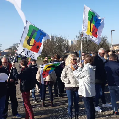 Calais : les professeurs du lycée Vinci en colère