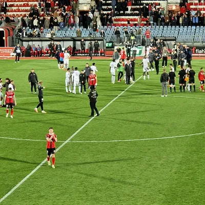 Foot : Cette saison, en foot, c'est Dunkerque qui est plus fort,...