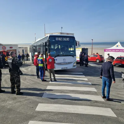 Calais / Loon-Plage : Human Rights Observers dénonce un...
