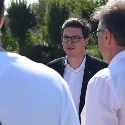 Pierre-Henri Dumont, maire de Marck, très remonté : "le RN veut à...
