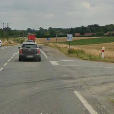 Houlle : une moto percute une voiture, deux jeunes de 26 ans blessés