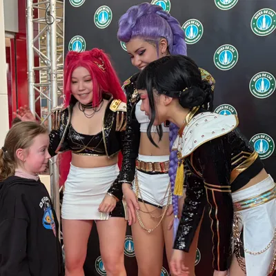 Qui se cache derrière les stars de K-pop à Auchan Longuenesse ?