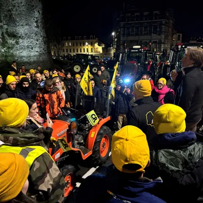 Boulogne-sur-Mer : les agriculteurs nombreux pour un hommage aux leurs