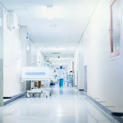 Drame à l’hôpital de Saint-Omer : un patient se défenestre en...