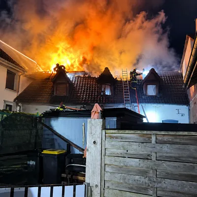 Étaples : un feu de toiture se propage à plusieurs habitations,...