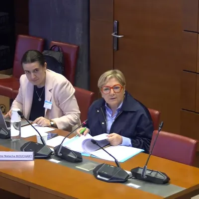 Calais, commission d’enquête sur le respect des personnes migrantes...