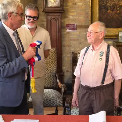 Bergues : Alfred Lesecq, Maître des Carillons, Chevalier des Arts...