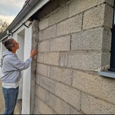 Brouckerque : depuis six ans, elles habitent une maison qui menace...