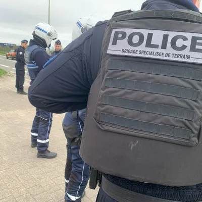 Des AirPods connectés mènent à l'arrestation d'un couple à...