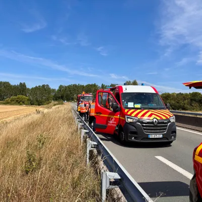 A16 Dunkerque vers Calais : un motard chute lourdement après une...
