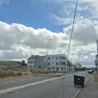 Dunkerque-Malo : un poteau tombé par terre gène bien plus que la...