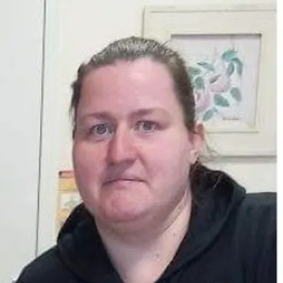 Disparition inquiétante à Calais : Aurélie, 39 ans, est activement...
