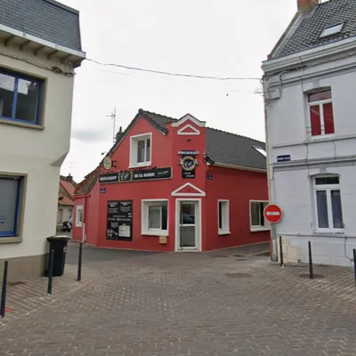 Audruicq : deux serpents se sont invités au Café de la Mairie