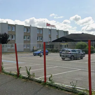 Calais : un homme menace de mettre le feu à l'hôtel Ibis
