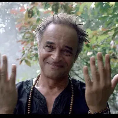 Yannick Noah en tournée acoustique : un concert intimiste annoncé à...