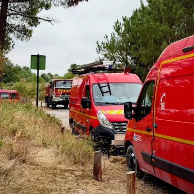 Les pompiers toujours sur le terrain entre Dannes et...