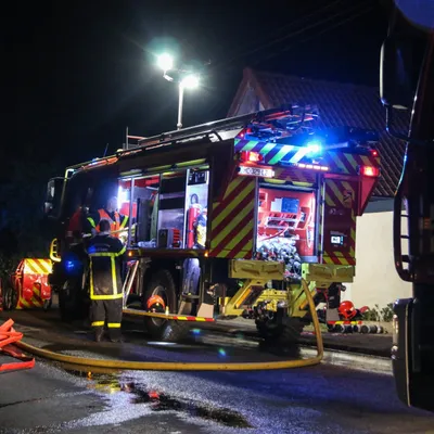 Dennebroeucq : une vingtaine de pompiers mobilisés sur un feu de...