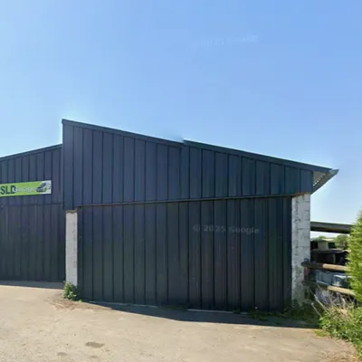 Licques : une dépanneuse volontairement incendiée devant un garage