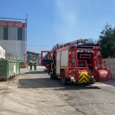 Blendecques : un incendie se déclare dans des ballots de papier à...