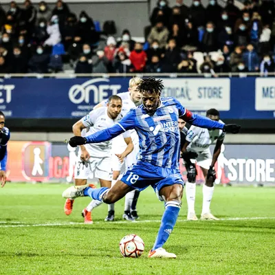 Foot, Boulogne-sur-Mer, Dunkerque : Malik Tchokounte, Alioune Ba,...