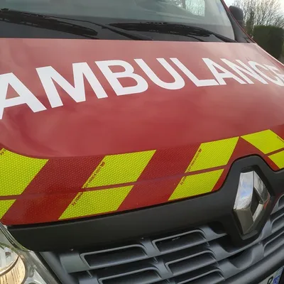 Daumeray. Deux motards en urgence absolue après un choc frontal,...