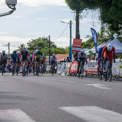 TOUR DE GUYANE 2026 : Émus par la précarité, les Belges de « Kings...