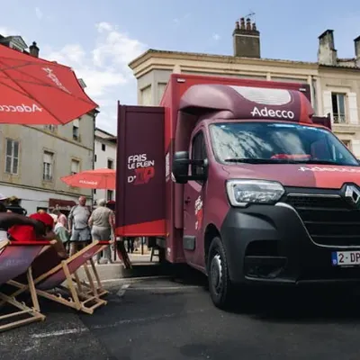 Emploi : le camion Adecco fait étape dans trois grandes villes du sud