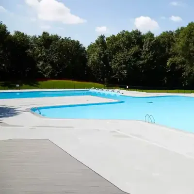 La piscine du parc d'Olhain restera fermée cet été