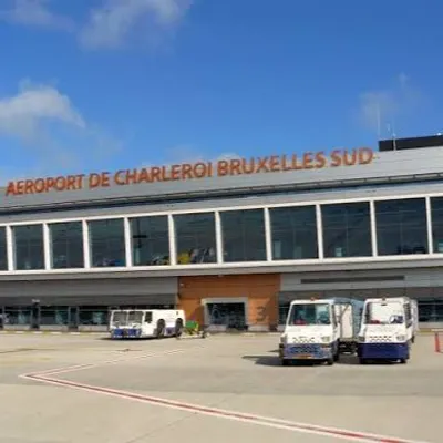 Ryanair supprime 20 destinations au départ de la Belgique, dont 13...