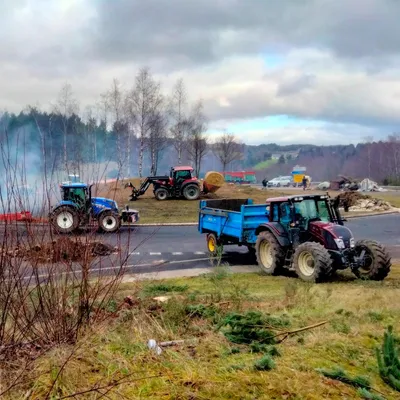 Les agriculteurs lozériens lèvent le blogage au Buisson