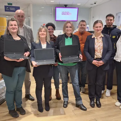 Des dons d'ordinateurs pour les associations du Cantal