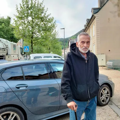 Dents arrachées, actes inutiles : le procès glaçant d’un...