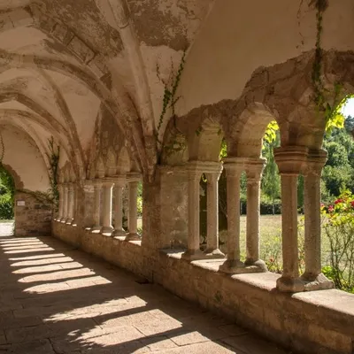 Ça vaut le détour : L’abbaye de Sylvanès et sa renaissance