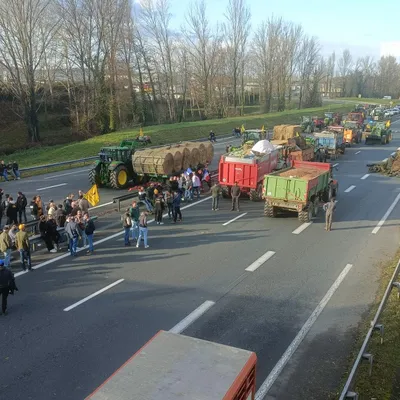 Blocage agricole près de Brive : des bouchons avant Noël