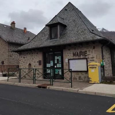 À Saint Jacques des Blats dans le Cantal , aucune liste pour les...