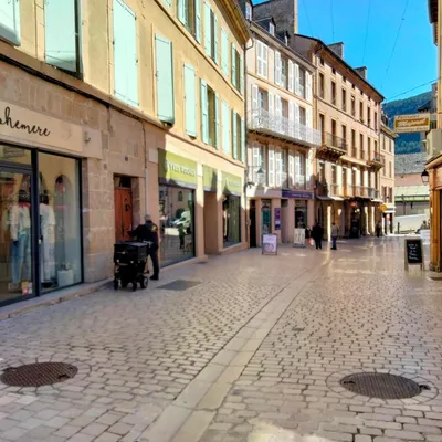 Mende : un homme menaçant interné après plusieurs jours...