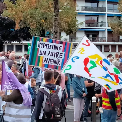 Fonction publique : 450 manifestants dans les rues d’Aurillac