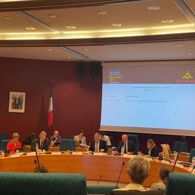 Rodez : un débat sous tension lors du conseil municipal