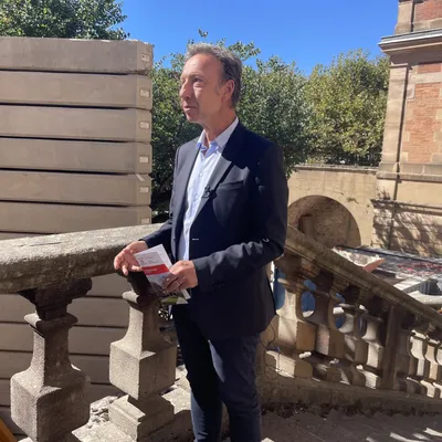 Stéphane Bern prêt à défendre le financement du Palais Aveyron