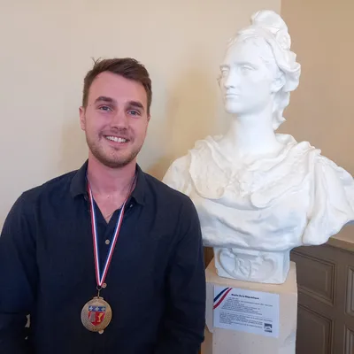 « Je n’ai pas réfléchi » : un jeune Caussadais décoré après avoir...