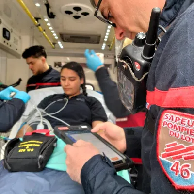 Lot : comment les tablettes transforment le travail des pompiers