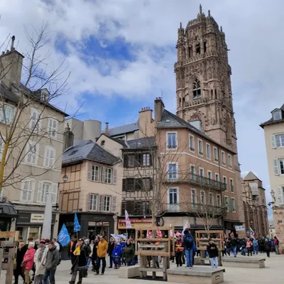 Aveyron : mobilisation contre la baisse des budgets