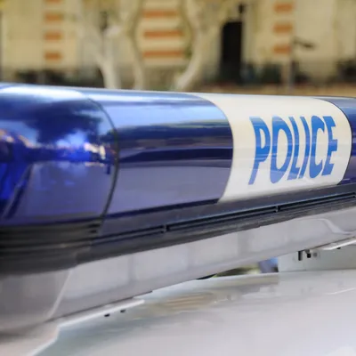 Nantes : un jeune homme en trottinette blessé par balle dans le...