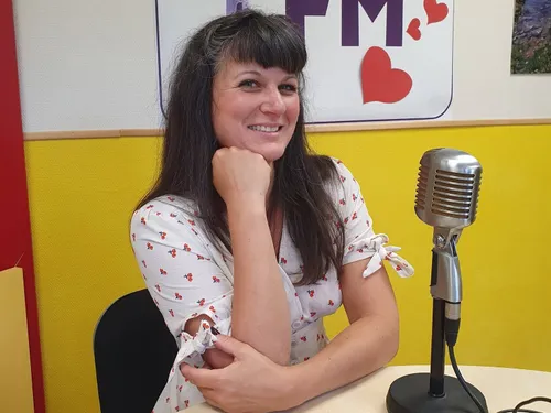 Luna Moka nous parle de la revue cabaret et de son école de danse...