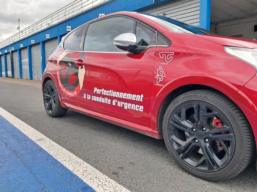 TARN: la police municipale formée à la conduite d'urgence à Albi