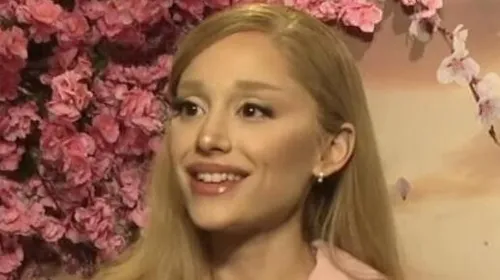 Ariana Grande rejoint le casting d’une comédie culte