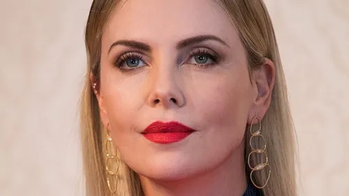 Charlize Theron rejoint le casting du prochain film de Christopher...