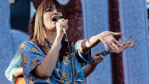 Clara Luciani met en vente une partie de ses vêtements vintage