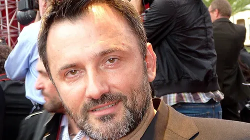 Frederic Lopez vient en aide à une octogénaire